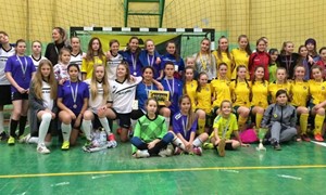 Mergaitės varžėsi „Gintra Cup“ turnyre