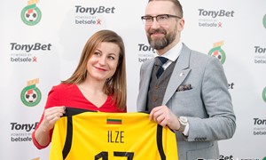 Prieš rinktinės išvyką LFF pristatė didžiausią savo rėmėją