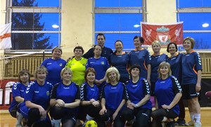 Keturvalakiuose – močiučių futbolo varžybos „Močiutės už futbolą“