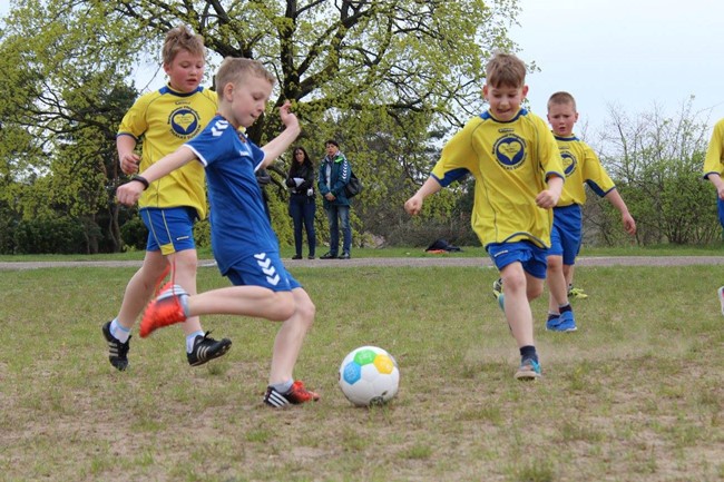 Kaune vyko pradinukų futbolo šventė „Goooliukas“