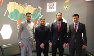 LFF prezidentas susitiko su Latvijos futbolo legendomis