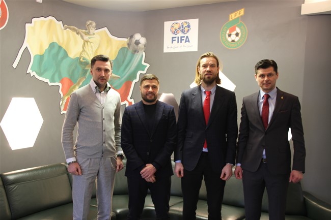LFF prezidentas susitiko su Latvijos futbolo legendomis
