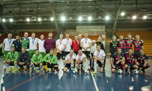 Kauno sporto halėje varžėsi futsal mėgėjai