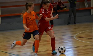 Moterų salės futbolo čempionatas startavo įvarčių gausa