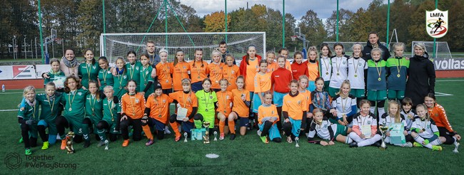 LMFA Mergaičių futbolo čempionatą vainikavo baudinių serija
