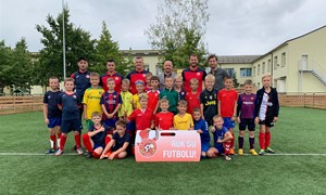 Tobulinant sportinę veiklą – Garliavos futbolo klubas naudoja šiuolaikinę ugdymo programą