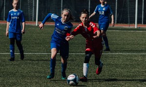 Prasidėjo registracija į moterų ir mergaičių futbolo varžybas