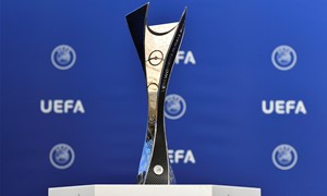UEFA moterų čempionato atrankos turnyras perkeltas į kitus metus