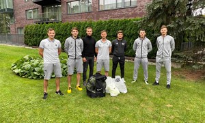 Lietuvos futbolo rinktinės žaidėjai prisidėjo prie „Vilnius social club“ veiklos