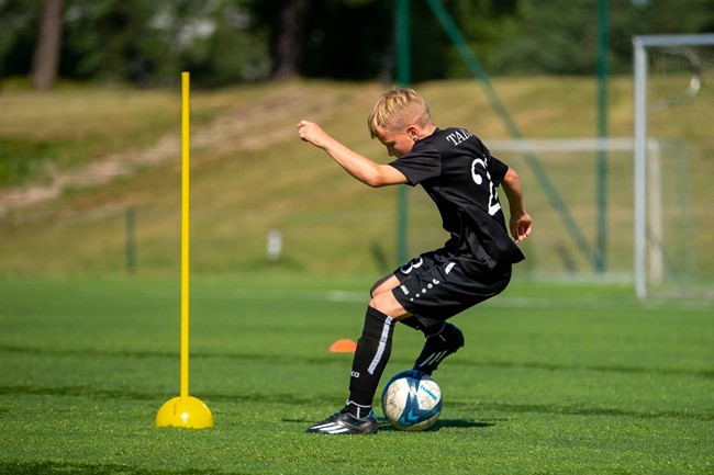 Atvirosios jaunųjų futbolininkų treniruotės atsinaujins Vilniuje