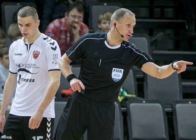 M. Pomeckis teisėjaus UEFA Futsal Čempionų lygos atrankos turnyre Berne