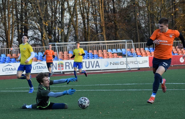 Lietuvos jaunimo U-19 čempionate pirmauja „Jonava“ ir „Banga“