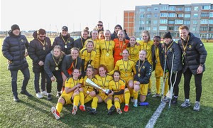 FK „Gintra“-ŠSG apgynė LMFA Žiemos taurės turnyro nugalėtojų titulą