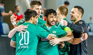 Kovoje dėl aukso pirmoji pergalė pasiekta po vartininko klaidos
