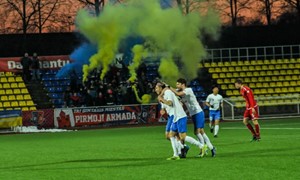 Emocingas „Optibet Pirmos lygos“ startas: aistros liejosi ne tik aikštėse