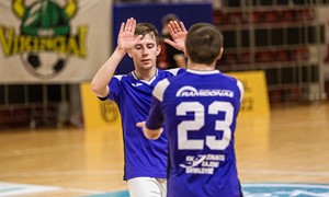 Į LFF Futsal taurės finalą žengė „Pramogos“ ir „Vikingai“