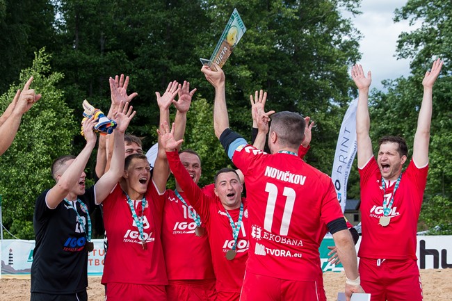 Paplūdimio futbolo čempiono vardą apgynęs M. Makutunovičius: „Vis dar saldu nugalėti“