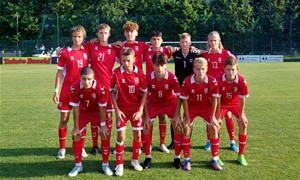 Vaikinų U-15 rinktinė rezultatyvia pergale startavo UEFA „Development“ turnyre
