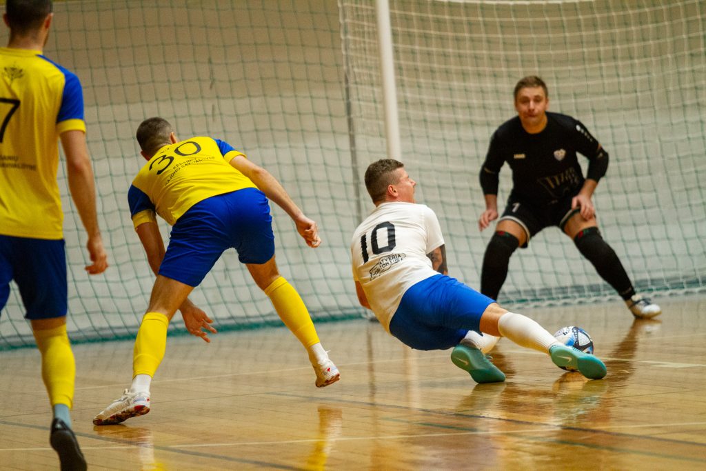 TOPsport futsal A lyga: lentelės apačios komandos pateikė staigmenas